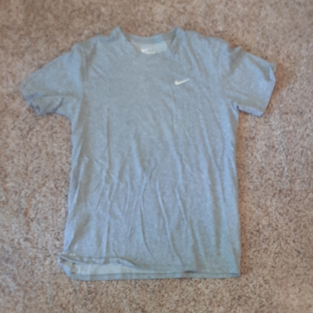 Standard nike t shirt